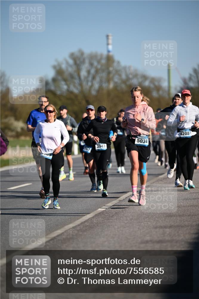 06.04.2025 - 44. Internationalen Wilhelmsburger Insellauf Dr. Thomas Lammeyer http://msf.ph/oto/7556585 06.04.2025 09:32:31 Laufen 567, 3943, 4208, 5034 meine-sportfotos.de
