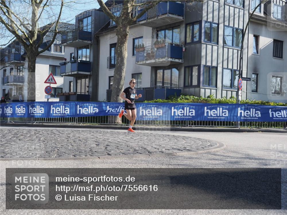 06.04.2025 - 44. Internationalen Wilhelmsburger Insellauf Luisa Fischer http://msf.ph/oto/7556616 06.04.2025 10:11:30 Ziel  meine-sportfotos.de