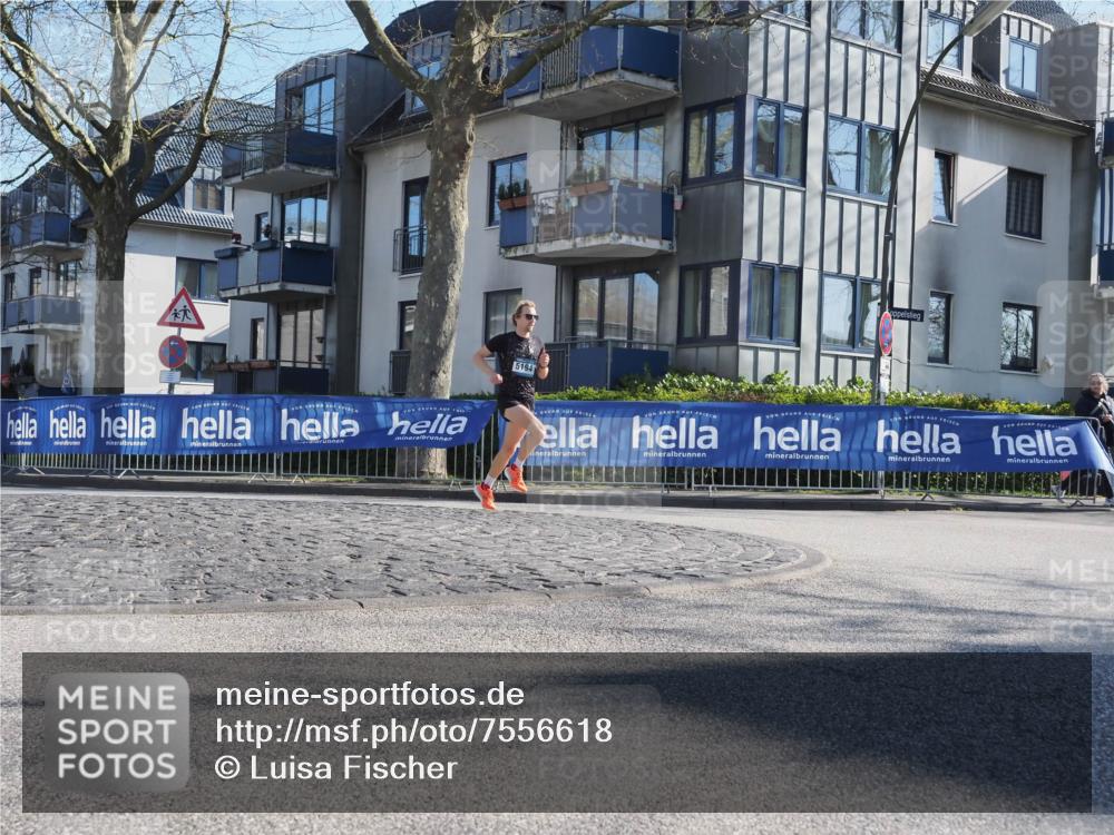 06.04.2025 - 44. Internationalen Wilhelmsburger Insellauf Luisa Fischer http://msf.ph/oto/7556618 06.04.2025 10:11:30 Ziel 5194 meine-sportfotos.de