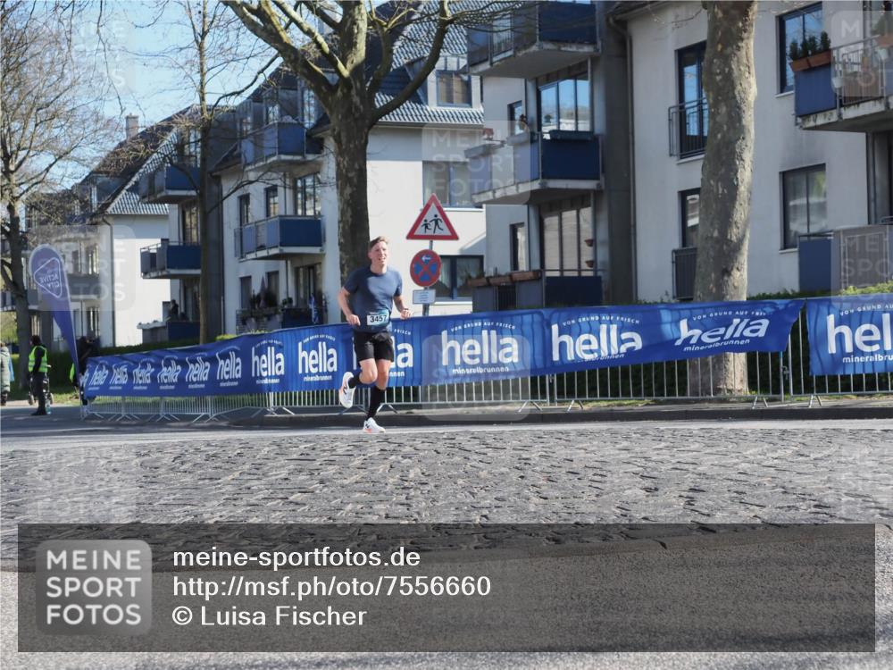 06.04.2025 - 44. Internationalen Wilhelmsburger Insellauf Luisa Fischer http://msf.ph/oto/7556660 06.04.2025 10:11:58 Ziel 3457 meine-sportfotos.de