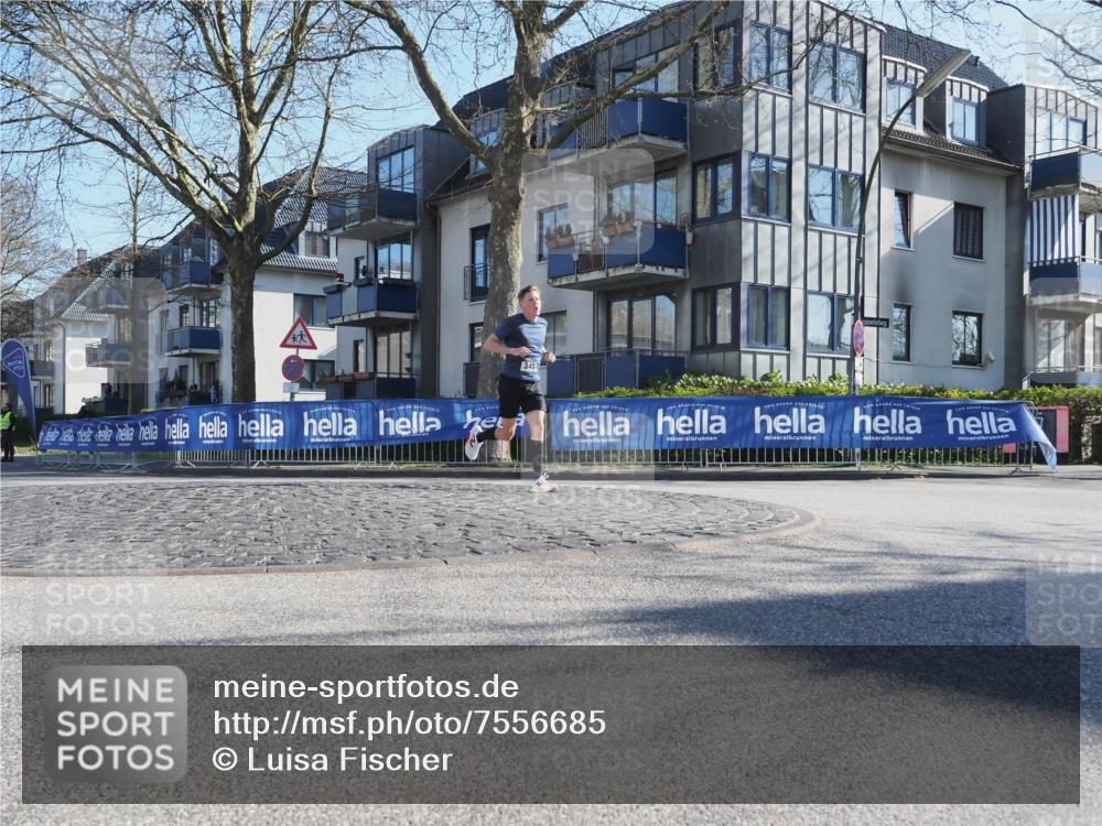 06.04.2025 - 44. Internationalen Wilhelmsburger Insellauf Luisa Fischer http://msf.ph/oto/7556685 06.04.2025 10:12:00 Ziel 3457 meine-sportfotos.de