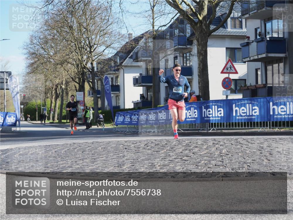 06.04.2025 - 44. Internationalen Wilhelmsburger Insellauf Luisa Fischer http://msf.ph/oto/7556738 06.04.2025 10:12:24 Ziel 4206, 4285 meine-sportfotos.de