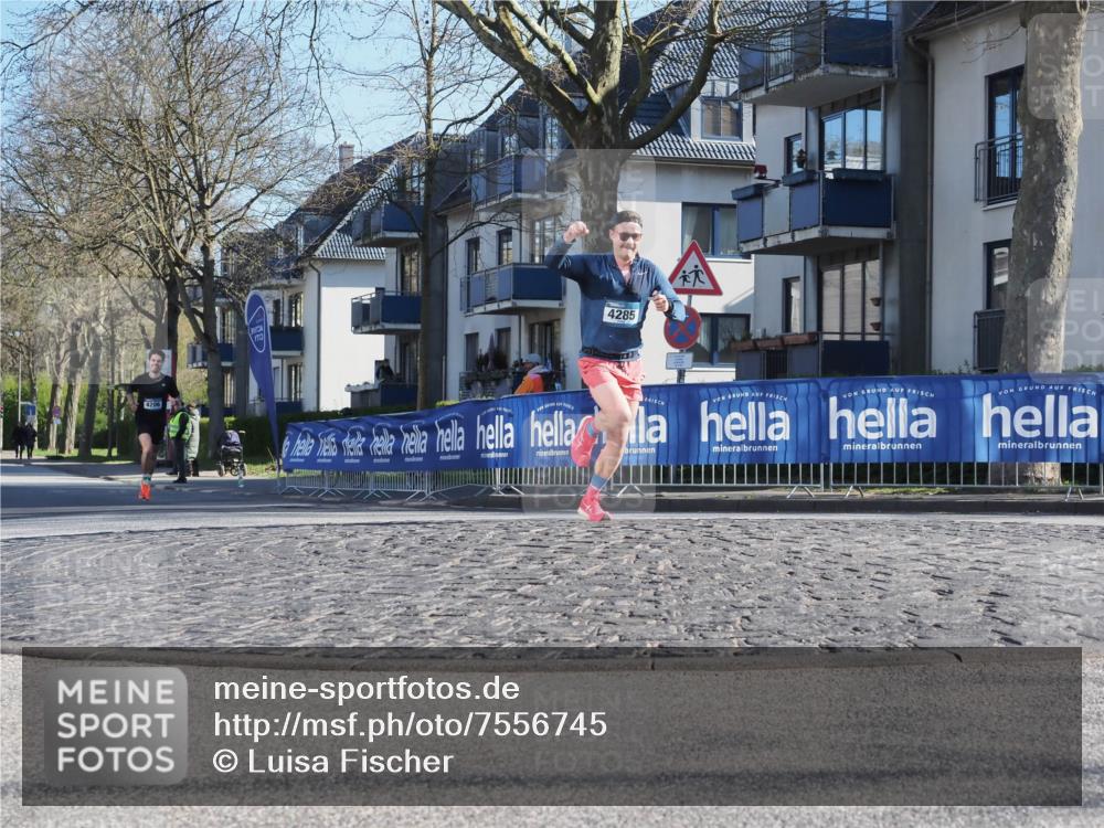 06.04.2025 - 44. Internationalen Wilhelmsburger Insellauf Luisa Fischer http://msf.ph/oto/7556745 06.04.2025 10:12:24 Ziel 4285, 4206 meine-sportfotos.de