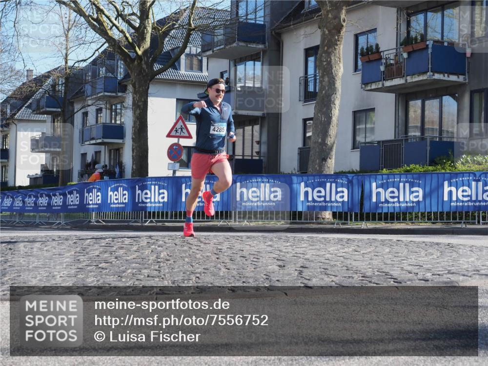 06.04.2025 - 44. Internationalen Wilhelmsburger Insellauf Luisa Fischer http://msf.ph/oto/7556752 06.04.2025 10:12:25 Ziel 4285 meine-sportfotos.de