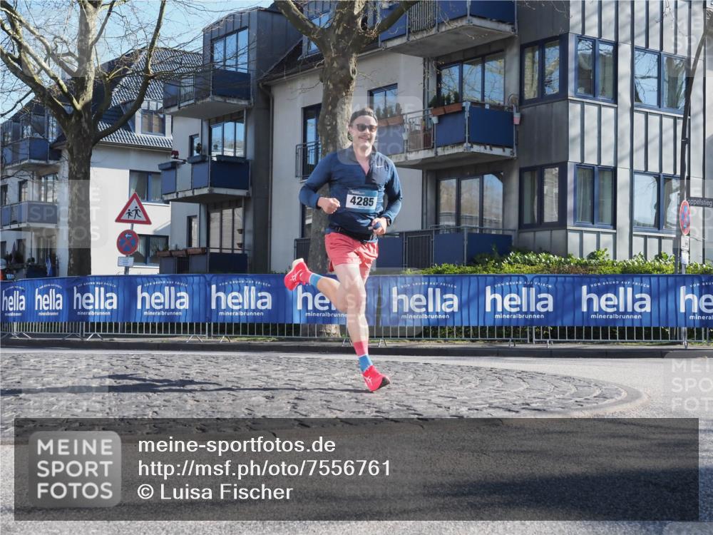 06.04.2025 - 44. Internationalen Wilhelmsburger Insellauf Luisa Fischer http://msf.ph/oto/7556761 06.04.2025 10:12:25 Ziel 4285 meine-sportfotos.de