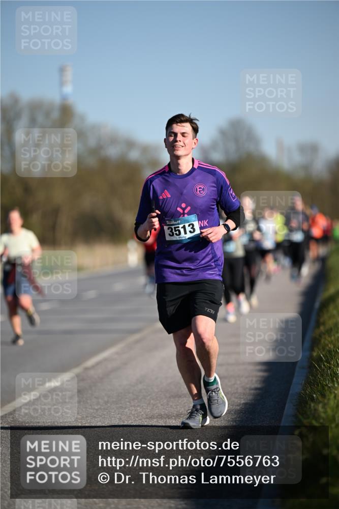06.04.2025 - 44. Internationalen Wilhelmsburger Insellauf Dr. Thomas Lammeyer http://msf.ph/oto/7556763 06.04.2025 09:32:44 Laufen 3513 meine-sportfotos.de