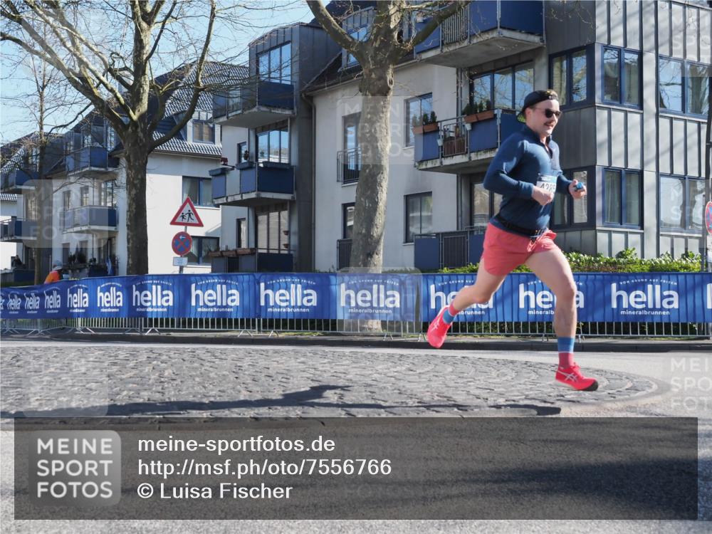 06.04.2025 - 44. Internationalen Wilhelmsburger Insellauf Luisa Fischer http://msf.ph/oto/7556766 06.04.2025 10:12:25 Ziel 1285 meine-sportfotos.de