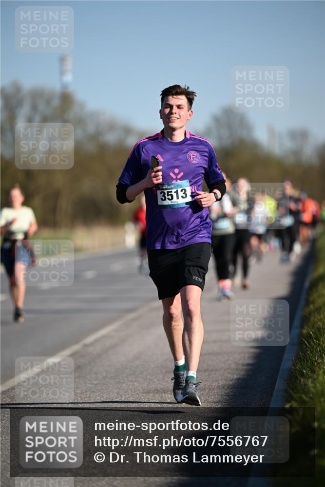 06.04.2025 - 44. Internationalen Wilhelmsburger Insellauf Dr. Thomas Lammeyer http://msf.ph/oto/7556767 06.04.2025 09:32:45 Laufen 3513 meine-sportfotos.de
