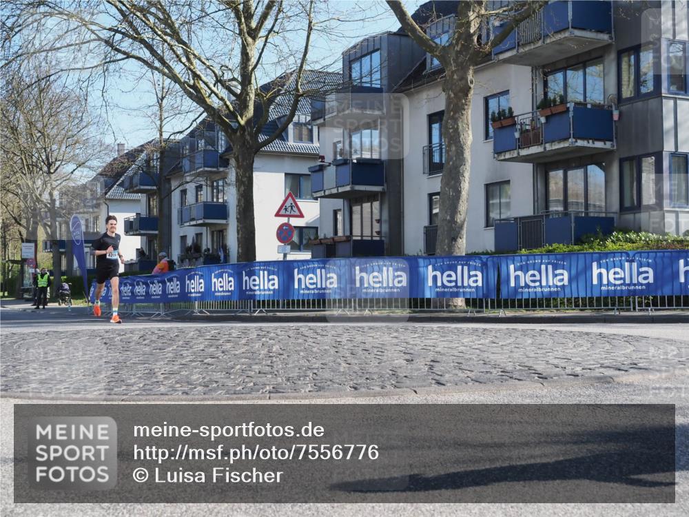 06.04.2025 - 44. Internationalen Wilhelmsburger Insellauf Luisa Fischer http://msf.ph/oto/7556776 06.04.2025 10:12:26 Ziel 4206 meine-sportfotos.de