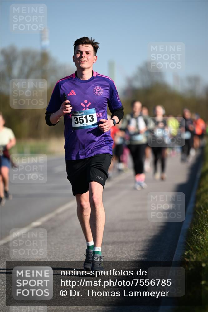 06.04.2025 - 44. Internationalen Wilhelmsburger Insellauf Dr. Thomas Lammeyer http://msf.ph/oto/7556785 06.04.2025 09:32:45 Laufen 3513 meine-sportfotos.de