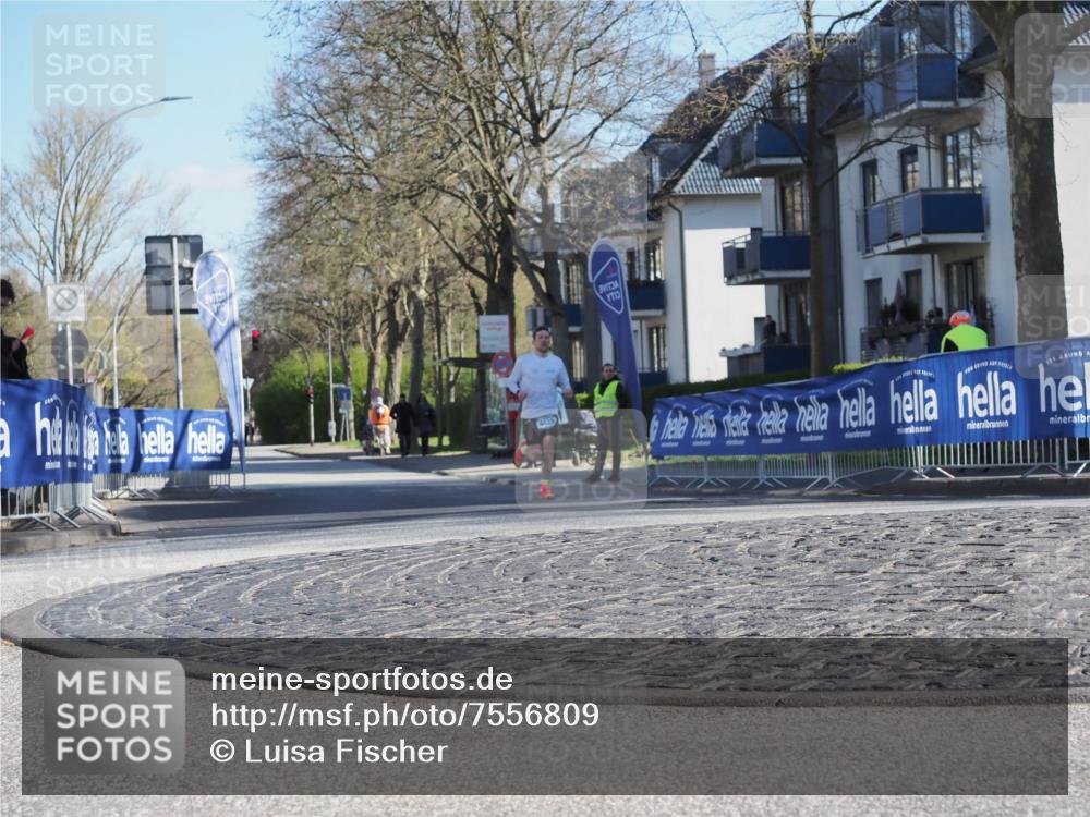 06.04.2025 - 44. Internationalen Wilhelmsburger Insellauf Luisa Fischer http://msf.ph/oto/7556809 06.04.2025 10:12:47 Ziel 4425, 6 meine-sportfotos.de
