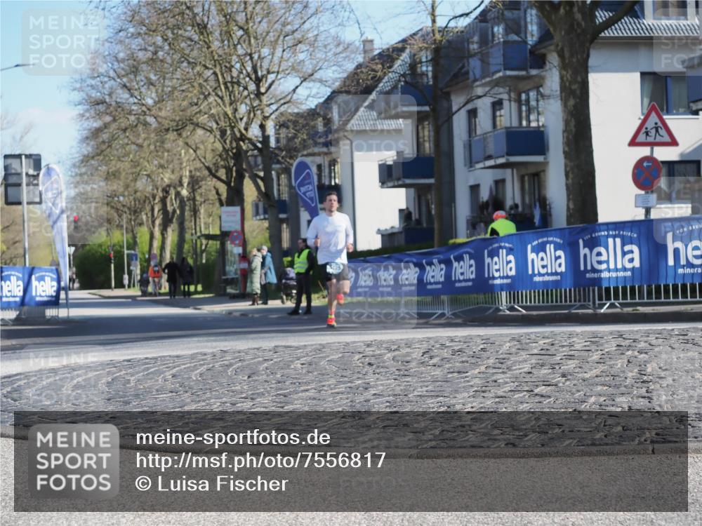 06.04.2025 - 44. Internationalen Wilhelmsburger Insellauf Luisa Fischer http://msf.ph/oto/7556817 06.04.2025 10:12:48 Ziel  meine-sportfotos.de