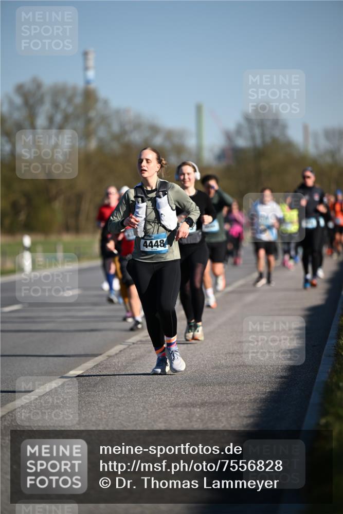 06.04.2025 - 44. Internationalen Wilhelmsburger Insellauf Dr. Thomas Lammeyer http://msf.ph/oto/7556828 06.04.2025 09:32:49 Laufen 4448 meine-sportfotos.de
