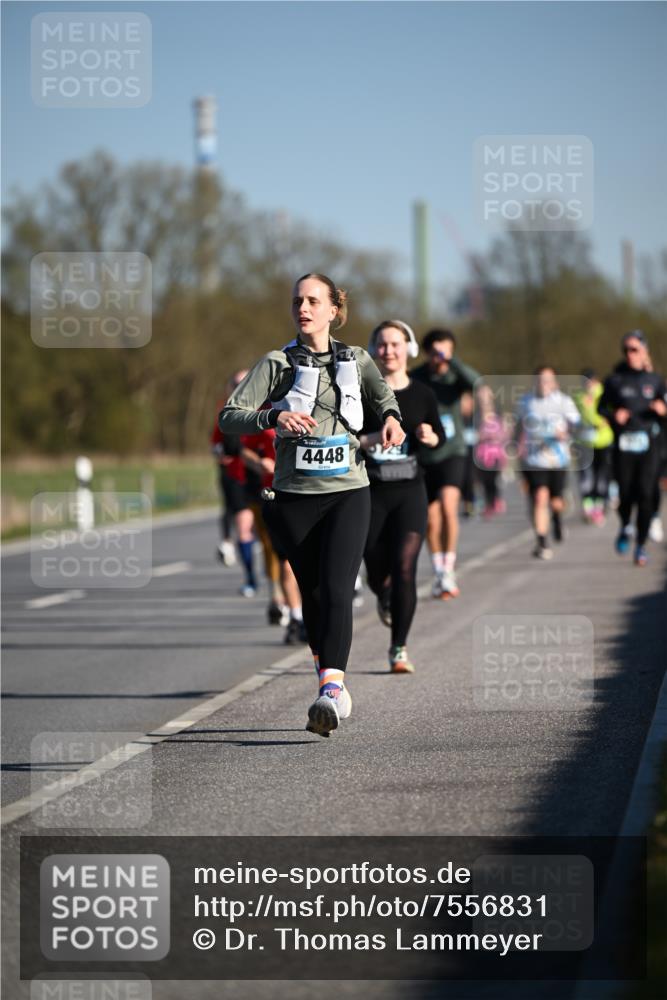 06.04.2025 - 44. Internationalen Wilhelmsburger Insellauf Dr. Thomas Lammeyer http://msf.ph/oto/7556831 06.04.2025 09:32:49 Laufen 4448 meine-sportfotos.de
