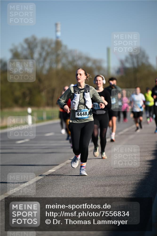06.04.2025 - 44. Internationalen Wilhelmsburger Insellauf Dr. Thomas Lammeyer http://msf.ph/oto/7556834 06.04.2025 09:32:50 Laufen 4448, 512 meine-sportfotos.de