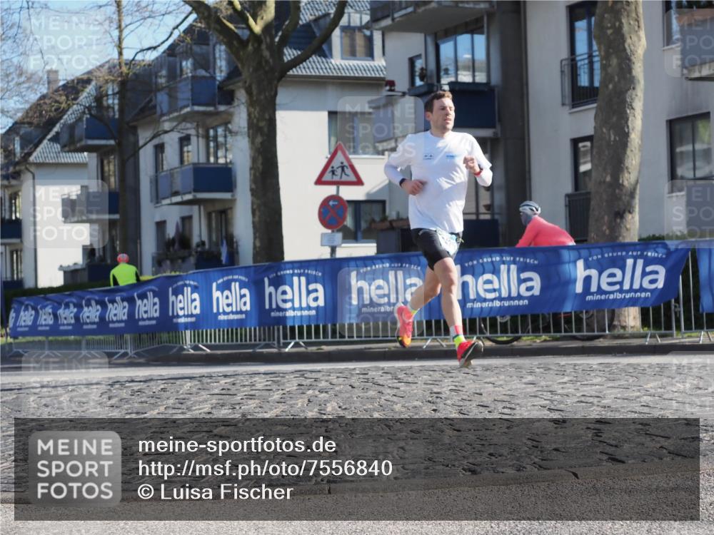 06.04.2025 - 44. Internationalen Wilhelmsburger Insellauf Luisa Fischer http://msf.ph/oto/7556840 06.04.2025 10:12:50 Ziel  meine-sportfotos.de