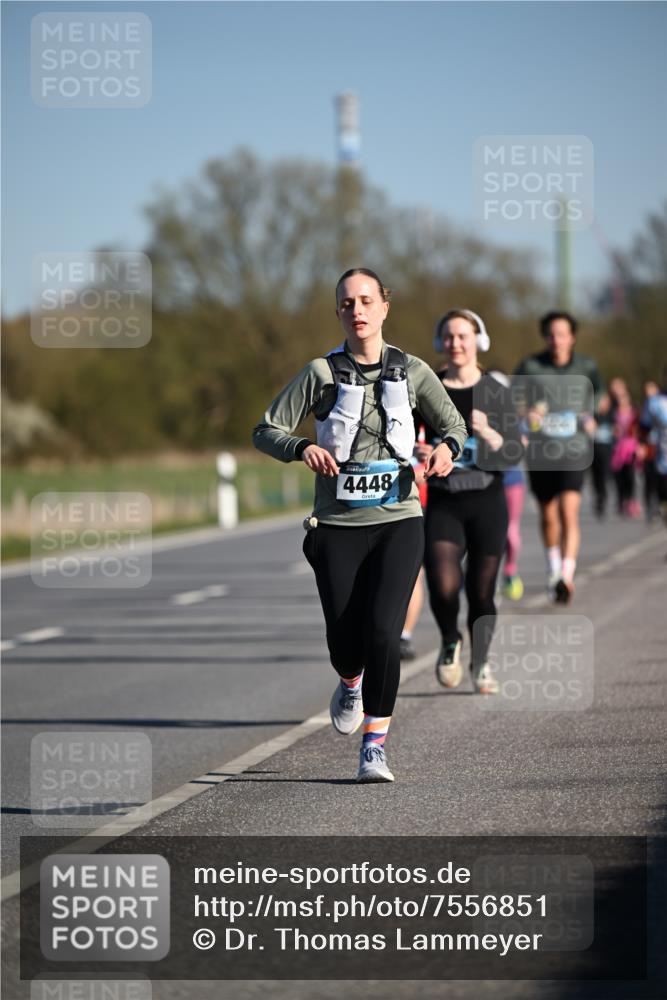 06.04.2025 - 44. Internationalen Wilhelmsburger Insellauf Dr. Thomas Lammeyer http://msf.ph/oto/7556851 06.04.2025 09:32:50 Laufen 4448 meine-sportfotos.de