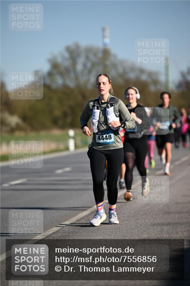 06.04.2025 - 44. Internationalen Wilhelmsburger Insellauf Dr. Thomas Lammeyer http://msf.ph/oto/7556856 06.04.2025 09:32:50 Laufen 4448 meine-sportfotos.de