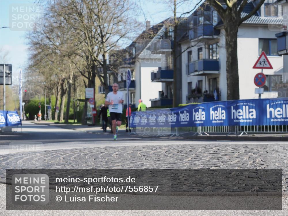 06.04.2025 - 44. Internationalen Wilhelmsburger Insellauf Luisa Fischer http://msf.ph/oto/7556857 06.04.2025 10:13:08 Ziel 4572 meine-sportfotos.de