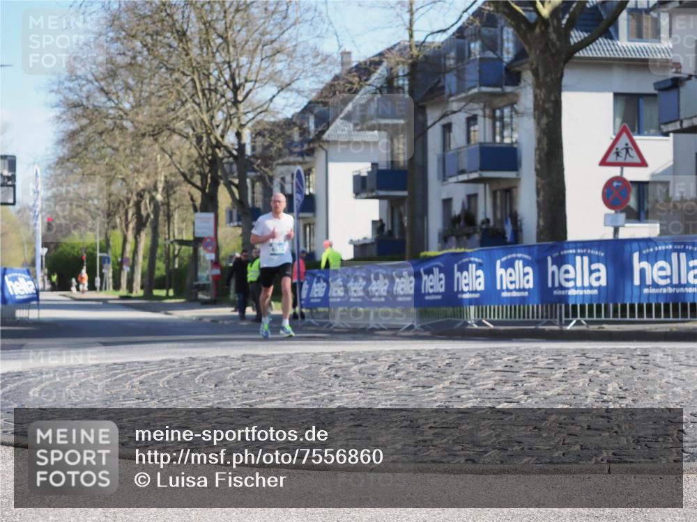 06.04.2025 - 44. Internationalen Wilhelmsburger Insellauf Luisa Fischer http://msf.ph/oto/7556860 06.04.2025 10:13:08 Ziel 4572 meine-sportfotos.de