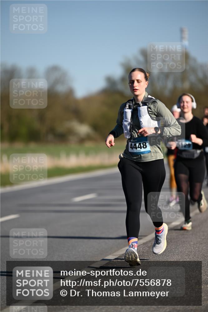 06.04.2025 - 44. Internationalen Wilhelmsburger Insellauf Dr. Thomas Lammeyer http://msf.ph/oto/7556878 06.04.2025 09:32:51 Laufen 4448 meine-sportfotos.de