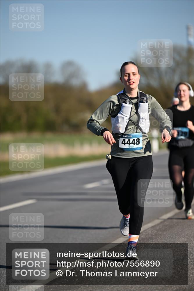 06.04.2025 - 44. Internationalen Wilhelmsburger Insellauf Dr. Thomas Lammeyer http://msf.ph/oto/7556890 06.04.2025 09:32:52 Laufen 4448 meine-sportfotos.de
