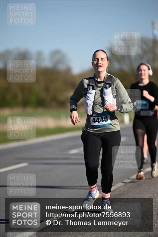 06.04.2025 - 44. Internationalen Wilhelmsburger Insellauf Dr. Thomas Lammeyer http://msf.ph/oto/7556893 06.04.2025 09:32:52 Laufen 4448, 129 meine-sportfotos.de