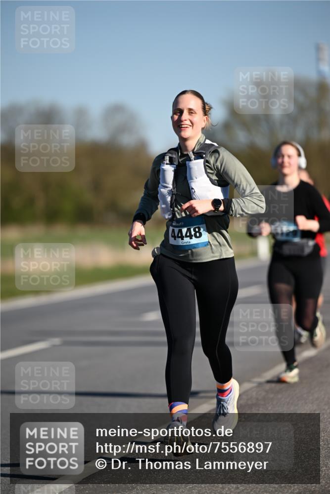 06.04.2025 - 44. Internationalen Wilhelmsburger Insellauf Dr. Thomas Lammeyer http://msf.ph/oto/7556897 06.04.2025 09:32:52 Laufen 4448 meine-sportfotos.de