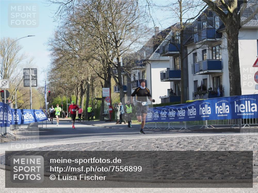 06.04.2025 - 44. Internationalen Wilhelmsburger Insellauf Luisa Fischer http://msf.ph/oto/7556899 06.04.2025 10:13:39 Ziel  meine-sportfotos.de