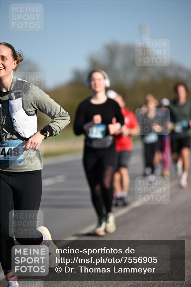 06.04.2025 - 44. Internationalen Wilhelmsburger Insellauf Dr. Thomas Lammeyer http://msf.ph/oto/7556905 06.04.2025 09:32:53 Laufen 448 meine-sportfotos.de