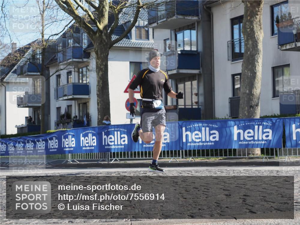 06.04.2025 - 44. Internationalen Wilhelmsburger Insellauf Luisa Fischer http://msf.ph/oto/7556914 06.04.2025 10:13:41 Ziel  meine-sportfotos.de