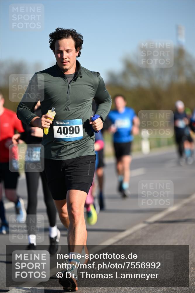 06.04.2025 - 44. Internationalen Wilhelmsburger Insellauf Dr. Thomas Lammeyer http://msf.ph/oto/7556992 06.04.2025 09:32:58 Laufen 4090, 10 meine-sportfotos.de