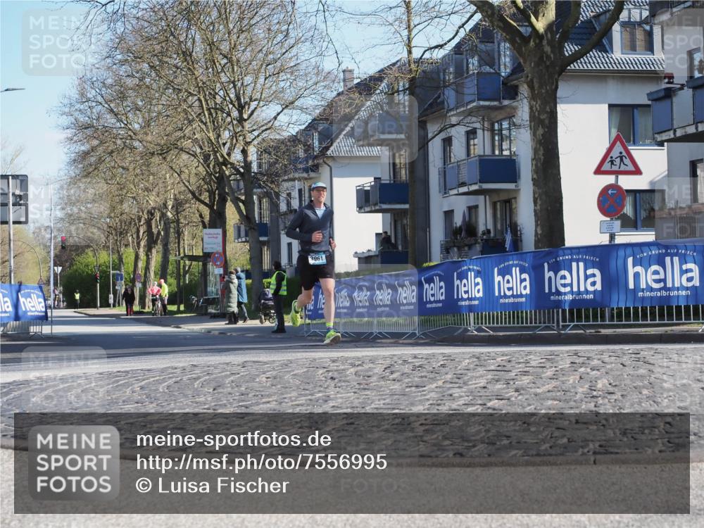 06.04.2025 - 44. Internationalen Wilhelmsburger Insellauf Luisa Fischer http://msf.ph/oto/7556995 06.04.2025 10:14:14 Ziel 3961 meine-sportfotos.de