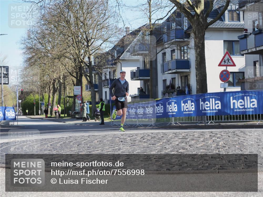 06.04.2025 - 44. Internationalen Wilhelmsburger Insellauf Luisa Fischer http://msf.ph/oto/7556998 06.04.2025 10:14:14 Ziel 3961 meine-sportfotos.de