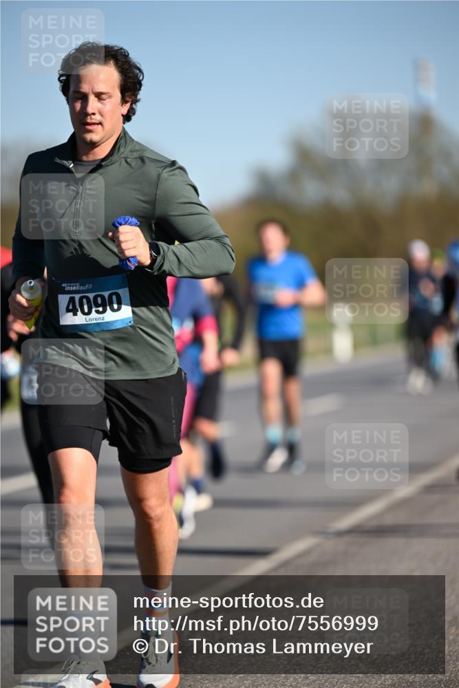 06.04.2025 - 44. Internationalen Wilhelmsburger Insellauf Dr. Thomas Lammeyer http://msf.ph/oto/7556999 06.04.2025 09:32:58 Laufen 5, 4090 meine-sportfotos.de