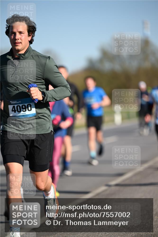 06.04.2025 - 44. Internationalen Wilhelmsburger Insellauf Dr. Thomas Lammeyer http://msf.ph/oto/7557002 06.04.2025 09:32:58 Laufen 44, 4090 meine-sportfotos.de