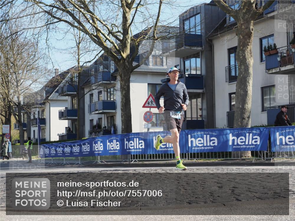 06.04.2025 - 44. Internationalen Wilhelmsburger Insellauf Luisa Fischer http://msf.ph/oto/7557006 06.04.2025 10:14:16 Ziel 3961 meine-sportfotos.de