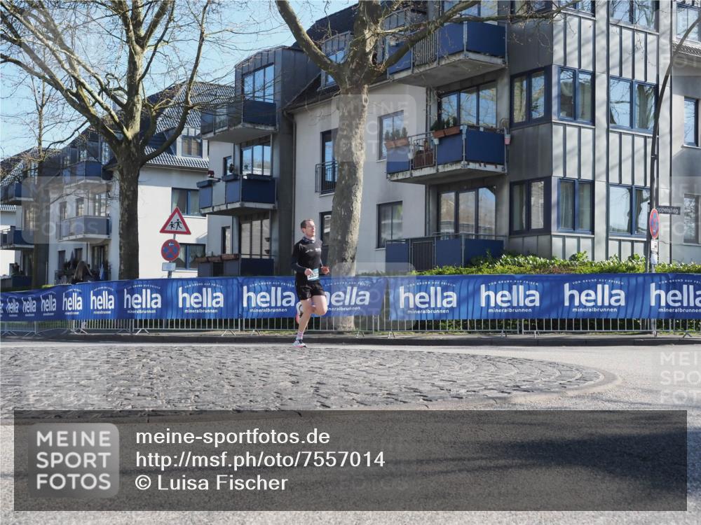 06.04.2025 - 44. Internationalen Wilhelmsburger Insellauf Luisa Fischer http://msf.ph/oto/7557014 06.04.2025 10:14:28 Ziel  meine-sportfotos.de