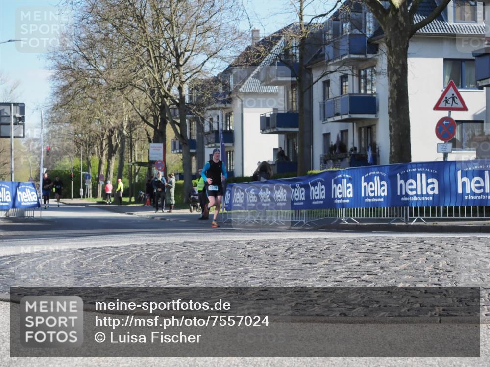 06.04.2025 - 44. Internationalen Wilhelmsburger Insellauf Luisa Fischer http://msf.ph/oto/7557024 06.04.2025 10:14:36 Ziel 3399 meine-sportfotos.de
