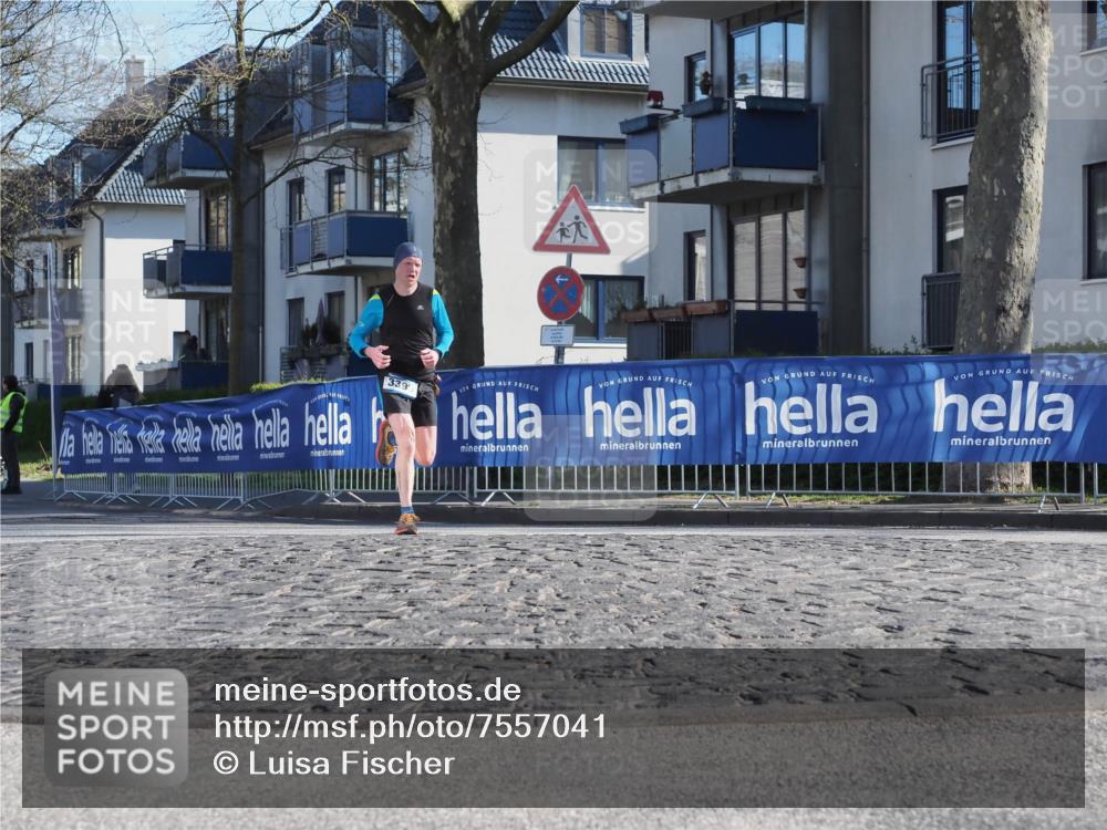 06.04.2025 - 44. Internationalen Wilhelmsburger Insellauf Luisa Fischer http://msf.ph/oto/7557041 06.04.2025 10:14:38 Ziel 339 meine-sportfotos.de