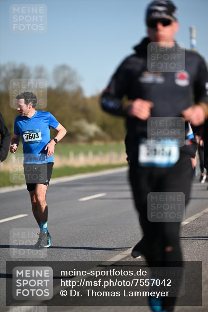 06.04.2025 - 44. Internationalen Wilhelmsburger Insellauf Dr. Thomas Lammeyer http://msf.ph/oto/7557042 06.04.2025 09:33:01 Laufen 3603 meine-sportfotos.de