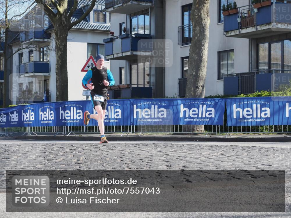 06.04.2025 - 44. Internationalen Wilhelmsburger Insellauf Luisa Fischer http://msf.ph/oto/7557043 06.04.2025 10:14:39 Ziel 339 meine-sportfotos.de