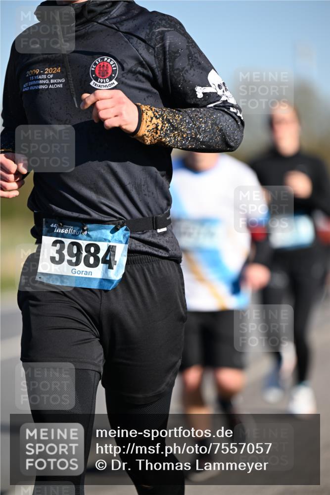 06.04.2025 - 44. Internationalen Wilhelmsburger Insellauf Dr. Thomas Lammeyer http://msf.ph/oto/7557057 06.04.2025 09:33:02 Laufen 2009, 2024, 15, 1910, 44, 3984 meine-sportfotos.de