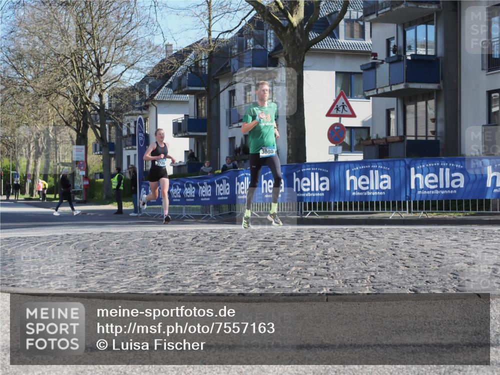06.04.2025 - 44. Internationalen Wilhelmsburger Insellauf Luisa Fischer http://msf.ph/oto/7557163 06.04.2025 10:15:15 Ziel 3776, 3080 meine-sportfotos.de