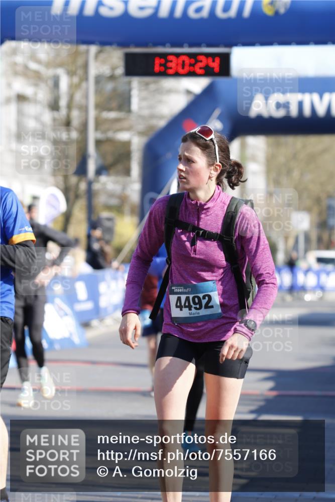 06.04.2025 - 44. Internationalen Wilhelmsburger Insellauf A. Gomolzig http://msf.ph/oto/7557166 06.04.2025 10:20:22 Ziel 3416, 4416, 4525, 4608 meine-sportfotos.de