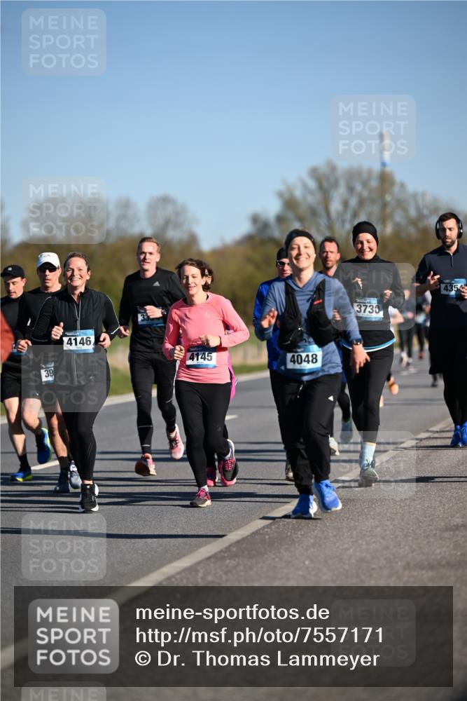 06.04.2025 - 44. Internationalen Wilhelmsburger Insellauf Dr. Thomas Lammeyer http://msf.ph/oto/7557171 06.04.2025 09:33:09 Laufen 4146, 4145, 39, 4048, 3730, 4354 meine-sportfotos.de