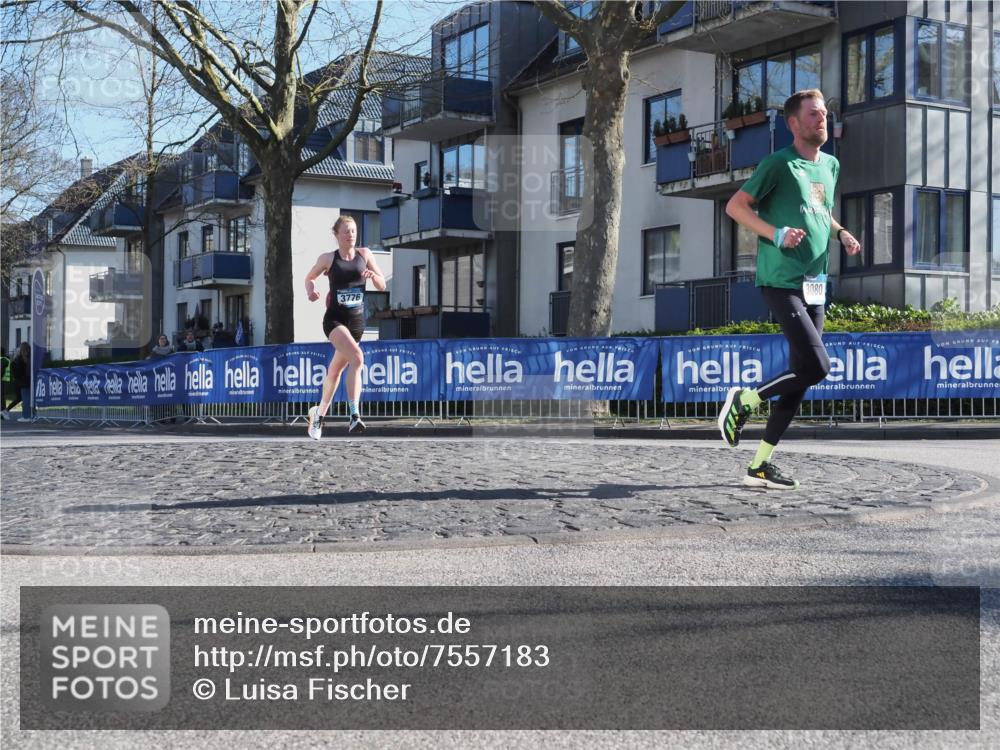 06.04.2025 - 44. Internationalen Wilhelmsburger Insellauf Luisa Fischer http://msf.ph/oto/7557183 06.04.2025 10:15:16 Ziel 3776, 3080 meine-sportfotos.de