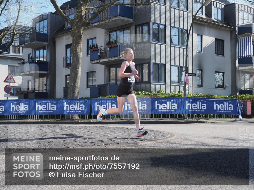 06.04.2025 - 44. Internationalen Wilhelmsburger Insellauf Luisa Fischer http://msf.ph/oto/7557192 06.04.2025 10:15:18 Ziel 776 meine-sportfotos.de