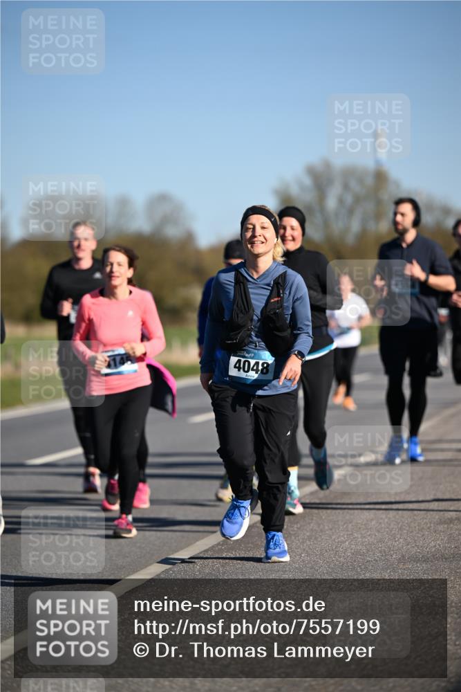 06.04.2025 - 44. Internationalen Wilhelmsburger Insellauf Dr. Thomas Lammeyer http://msf.ph/oto/7557199 06.04.2025 09:33:10 Laufen 4048 meine-sportfotos.de