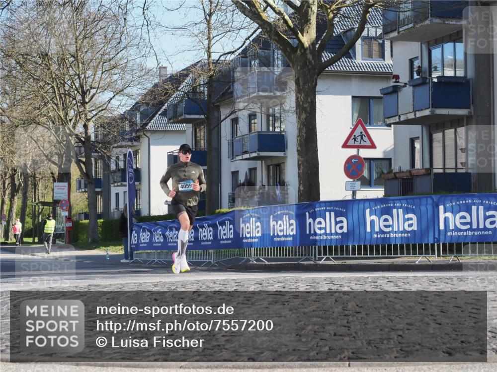 06.04.2025 - 44. Internationalen Wilhelmsburger Insellauf Luisa Fischer http://msf.ph/oto/7557200 06.04.2025 10:15:40 Ziel 4059 meine-sportfotos.de